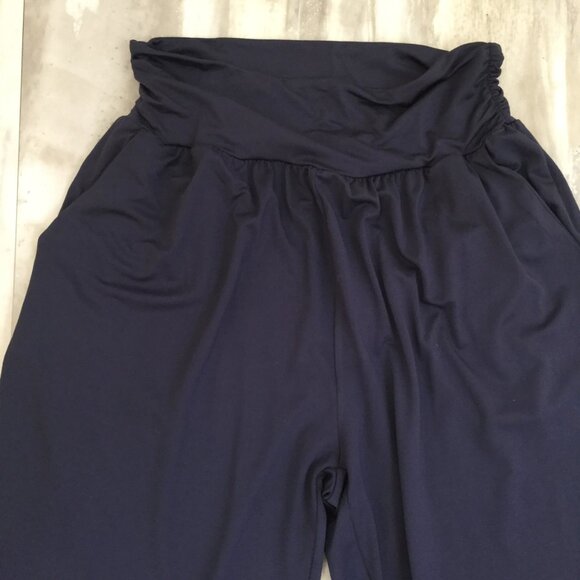 NEW Tarse Navy Cropped Wide Leg Jogger Pant l - Picture 2 of 5